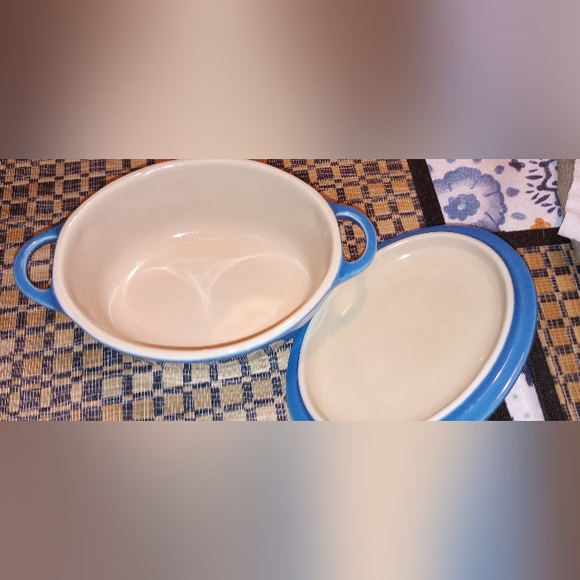 Le Creuset Mini Oval Cocotte Marseille Blue - Picture 3 of 4
